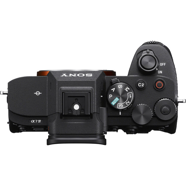 Camara Sony a7IV Mirrorless con lente 28-70mm II Full Frame