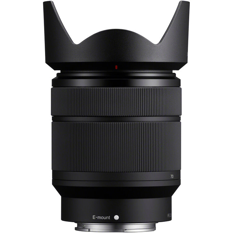 Camara Sony a7IV Mirrorless con lente 28-70mm II Full Frame